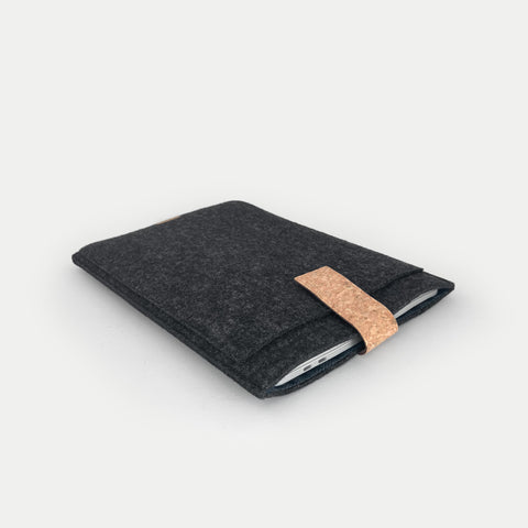 Coque pour Asus Pro | avec fermeture magnétique et compartiment supplémentaire | anthracite - pistes | Modèle "HAKA"