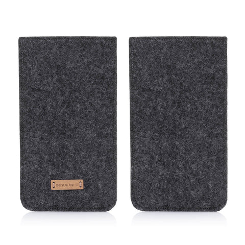 Stylische Handytasche für das Samsung Galaxy A37 aus grauem Filz und Baumwolle mit LET-Label, ideal für Schutz und Wärme.