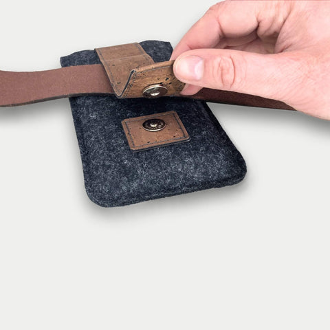 Pochette ceinture pratique pour Xiaomi POCO M6 Pro | avec fermeture magnétique et compartiment pour cartes | anthracite | modèle CLIP