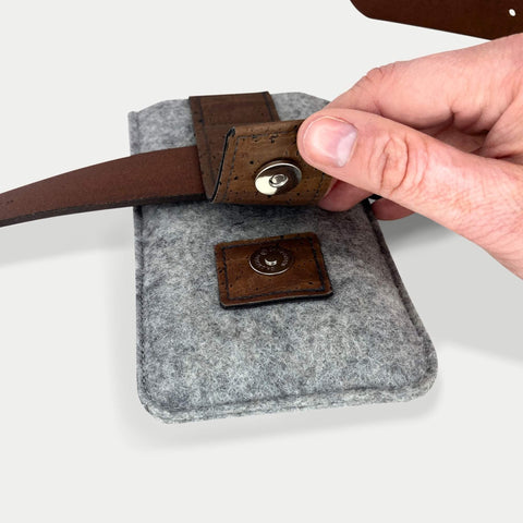 Pochette ceinture pour Samsung Galaxy A71 | avec fermeture magnétique et compartiment pour cartes | gris clair | modèle CLIP