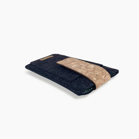 Étui pour iPhone 15 Plus | avec fermeture magnétique et compartiment supplémentaire | anthracite - Rayures | Modèle HAKA
