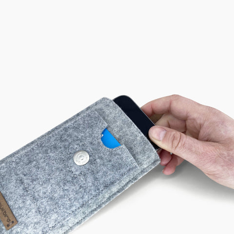 Étui pour iPhone 15 | avec fermeture magnétique et compartiment supplémentaire | gris clair - Shapes | modèle HAKA