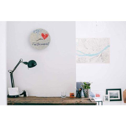 Horloge murale en feutre et liège 30 cm | Design "Cœur" d'Anja Streese