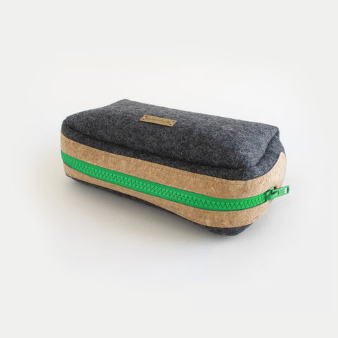Sac d'accessoires pour câbles, etc. | en feutre et liège | vert anthracite