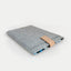 Coque pour MacBook Pro M3 Max | avec fermeture magnétique et compartiment supplémentaire  | gris clair - formes | Modèle "HAKA"