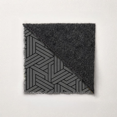 Coque de téléphone sur mesure | en feutre et coton biologique | anthracite - pistes | Modèle "LAISSER"
