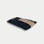 Handytasche für Motorola Edge 50 fusion in anthrazit mit Magnetverschluss und eleganten Kanten, aus nachhaltigen Materialien.