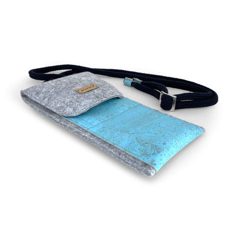Sac bandoulière pour Samsung Galaxy S25 | en feutre et coton bio | gris clair - azur | modèle KEDJA deluxe