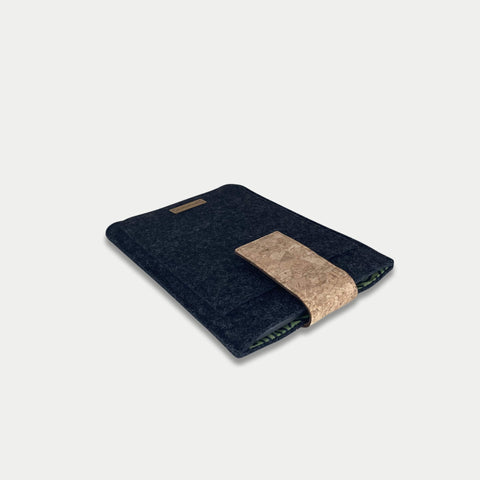 Coque pour reMarkable 1 | avec fermeture magnétique et compartiment supplémentaire | anthracite - Rayures | Modèle "HAKA"