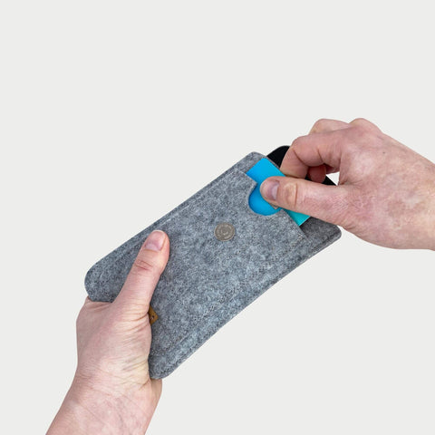 Handytasche für Samsung Galaxy A16 | mit Magnetverschluss und extra Fach | hellgrau - Stripes | Modell HAKA