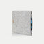 Coque pour MacBook Pro M3 Max | en feutre et coton biologique | gris clair - formes | Modèle "LAISSER"