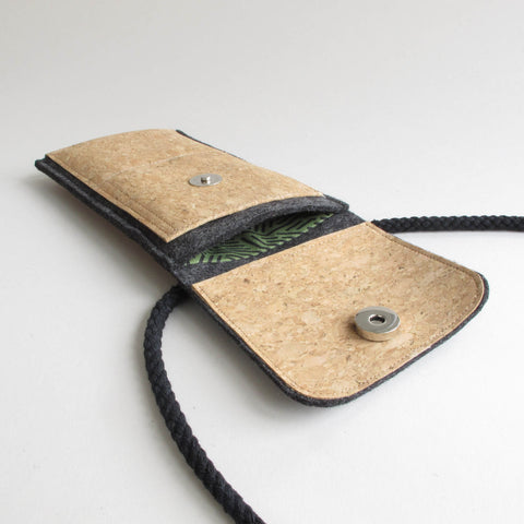 Sac bandoulière pour Fairphone 3 | en feutre et coton biologique | anthracite - rayures | Modèle KEDJA