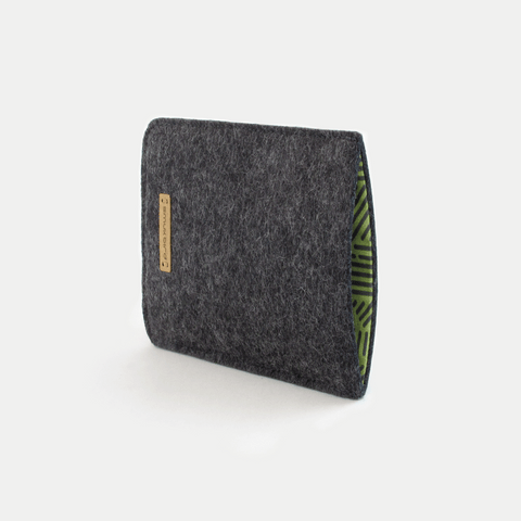 Housse de téléphone pour Xiaomi Poco F5  | en feutre et coton biologique | anthracite - rayures | Modèle "LAISSER"