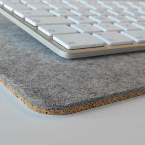 Tapis de bureau en feutre et liège | 20x50cm | gris clair
