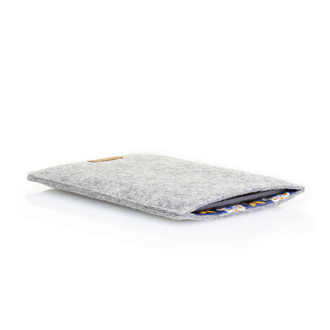 Housse pour Kindle Paperwhite 10 | en feutre et coton biologique | gris clair - floraison | Modèle "LAISSER"