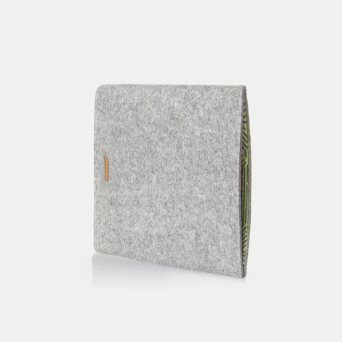 Coque pour MacBook Pro 13 | en feutre et coton biologique | gris clair - rayures | Modèle "LAISSER"