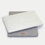 Housse pour MacBook Air M2 13,6" | en feutre et coton biologique | gris clair - pistes | Modèle "LAISSER"
