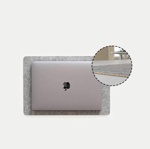 Tapis pour MacBooks en feutre et en liège | 26x38cm | gris clair