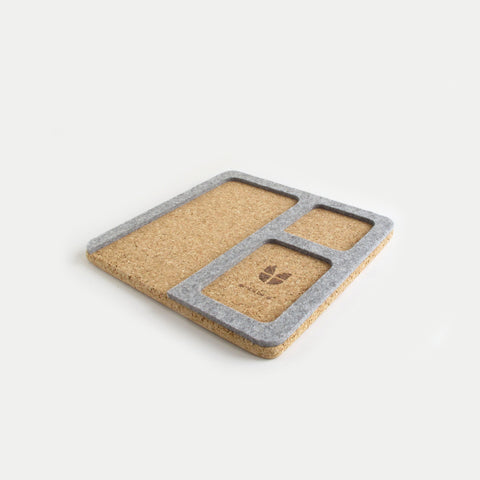 Organisateur pour téléphone, clés, bijoux & Co. | en feutre et liège | gris clair