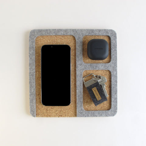 Organisateur pour téléphone, clés, bijoux & Co. | en feutre et liège | gris clair