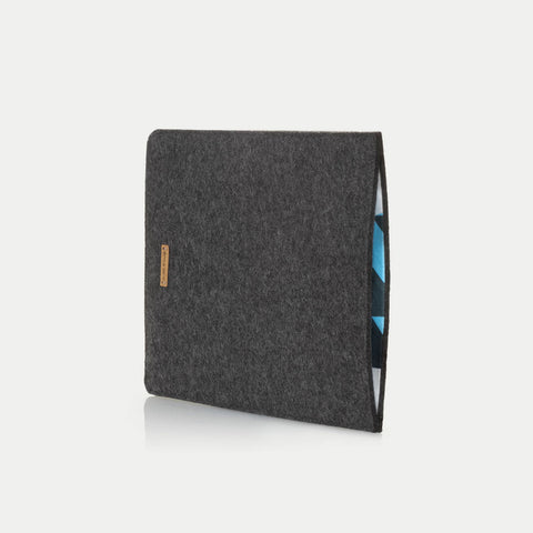 Étui pour iPad - 8e génération | en feutre et coton biologique | anthracite - formes | Modèle "LAISSER"