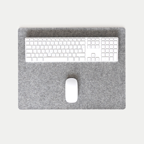 Tapis de bureau en feutre et liège | 38x50cm | gris clair