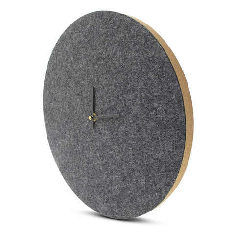 Horloge murale en feutre et liège 30 cm | anthracite - noir | Conception : Aalborg