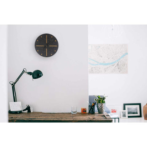 Horloge murale en feutre et liège 30 cm | anthracite - noir | Conception : Odense